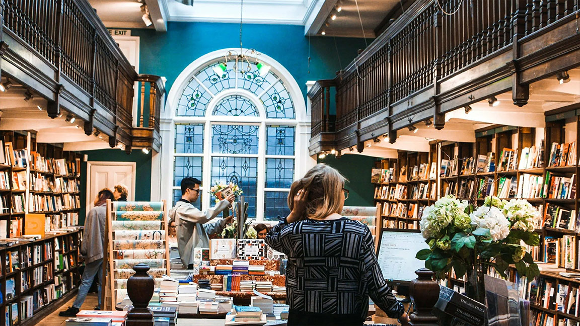 Unlocking Retail Industry Openings: Store Managers and Sales Associates