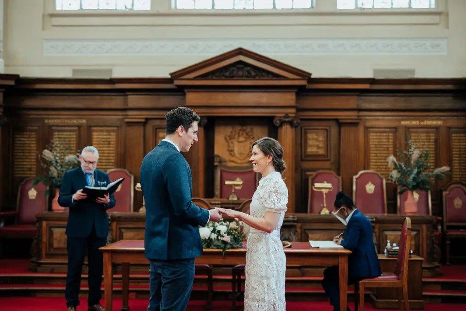 Wedding Gift Etiquette for American Registry Offices: A Comprehensive Guide to Thoughtful and Appropriate Giving