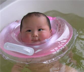 婴乐士亲子游泳