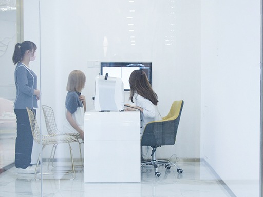 Queenhoo皮肤管理美容院加盟 3.9-18.8万投资 量身定制装修 带店培训 缩略图 6