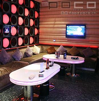 欢歌KTVktv加盟 122万起投资 实地考察选址 标准化运营 缩略图 4