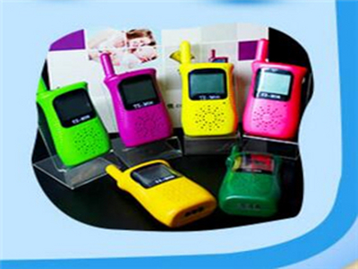 依贝情保姆机器人机器人编程加盟 10.6万起投资 实地考察选址 总部统一装修 缩略图 2