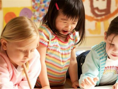 天才摇篮早教托育加盟 11万起投资 实地考察选址 总部统一装修 缩略图 4