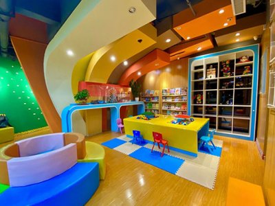 韦哲国际创意中心机器人编程加盟 59.5万起投资 实地考察选址 总部统一装修 缩略图 5