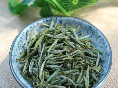 龙润茶业集团茶叶加盟 9.4万起投资 实地考察选址 总部统一装修 缩略图 3