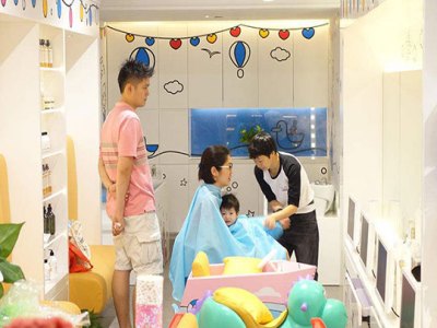 魔发咔咔儿童美发美发店加盟 13.9万起投资 实地考察选址 总部统一装修 缩略图 4