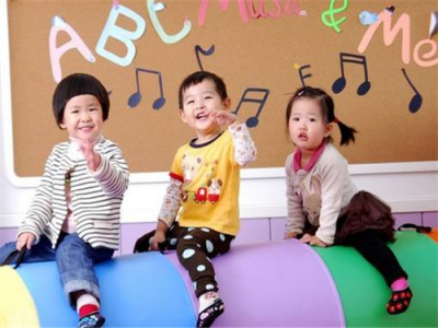 天才摇篮早教托育加盟 11万起投资 实地考察选址 总部统一装修 缩略图 2