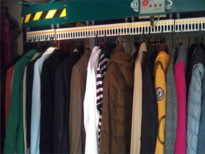 百灵洗衣洗衣干洗加盟 7.5万起投资 实地考察选址 总部统一装修 缩略图 2