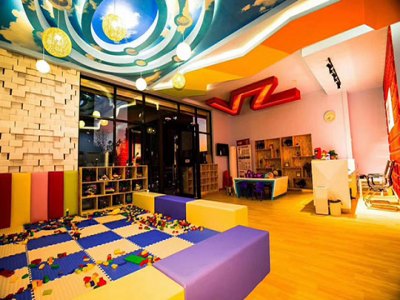 韦哲国际创意中心机器人编程加盟 59.5万起投资 实地考察选址 总部统一装修 缩略图 3